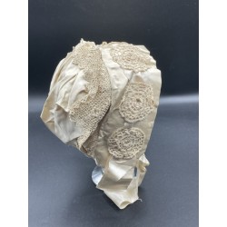 Silk bonnet