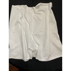 Ancienne culotte brodée