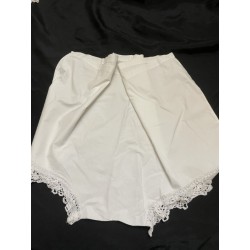 Ancienne culotte brodée