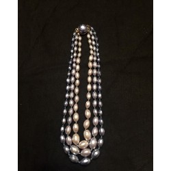 Collier triple rangs perles